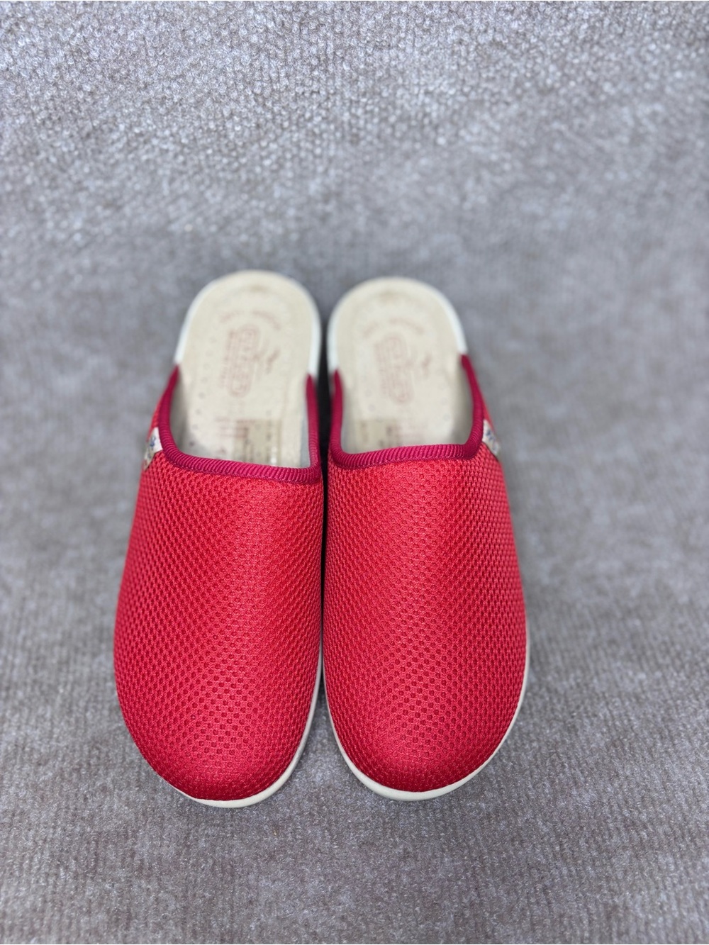 ComfortMesh Red Slip-On Women’s Clogs